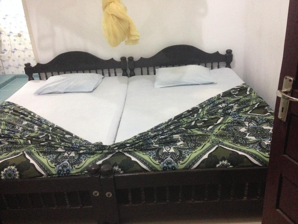 Bed and Breakfast Coconut Park à Anurâdhapura Extérieur photo